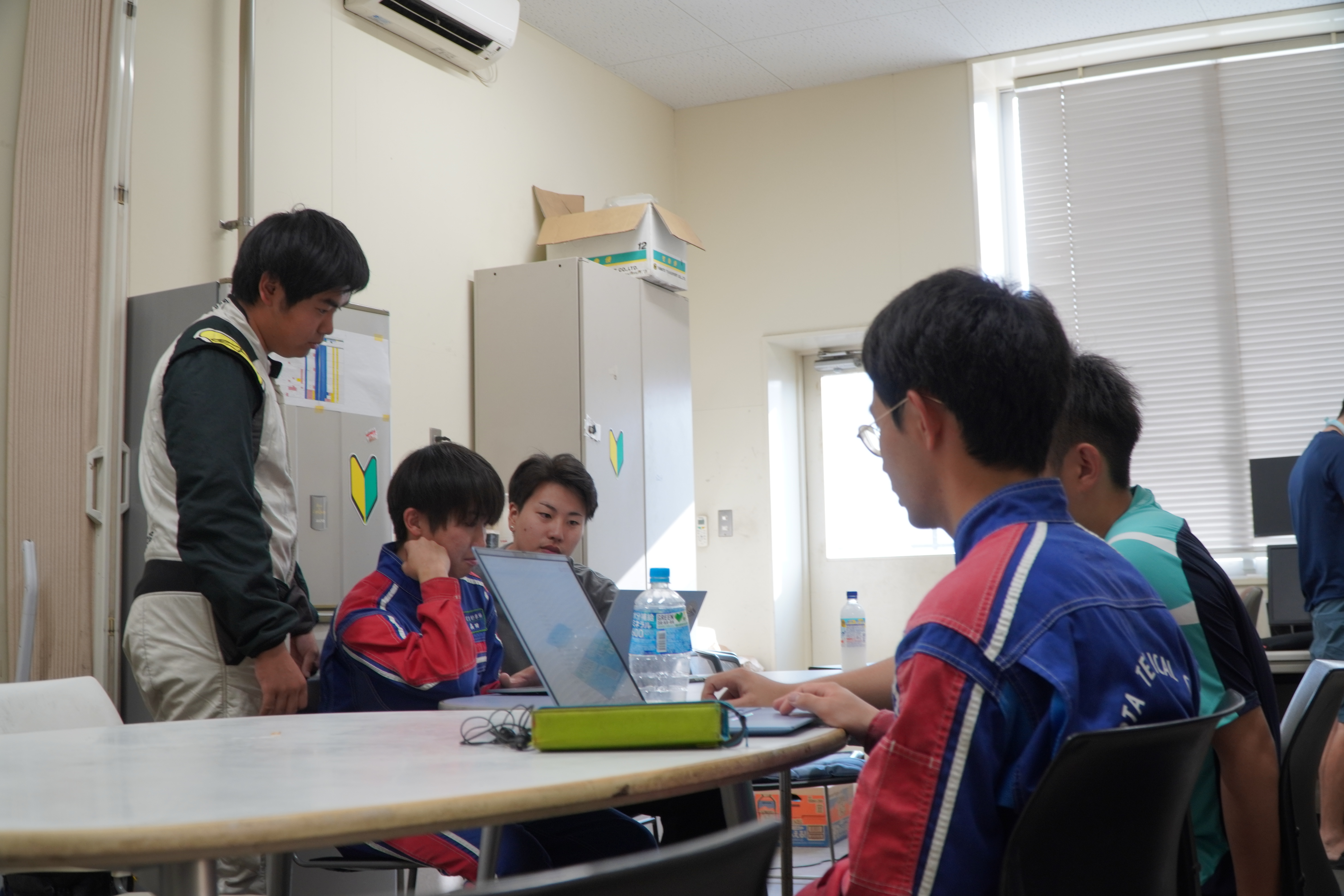 学生フォーミュラ　整備士