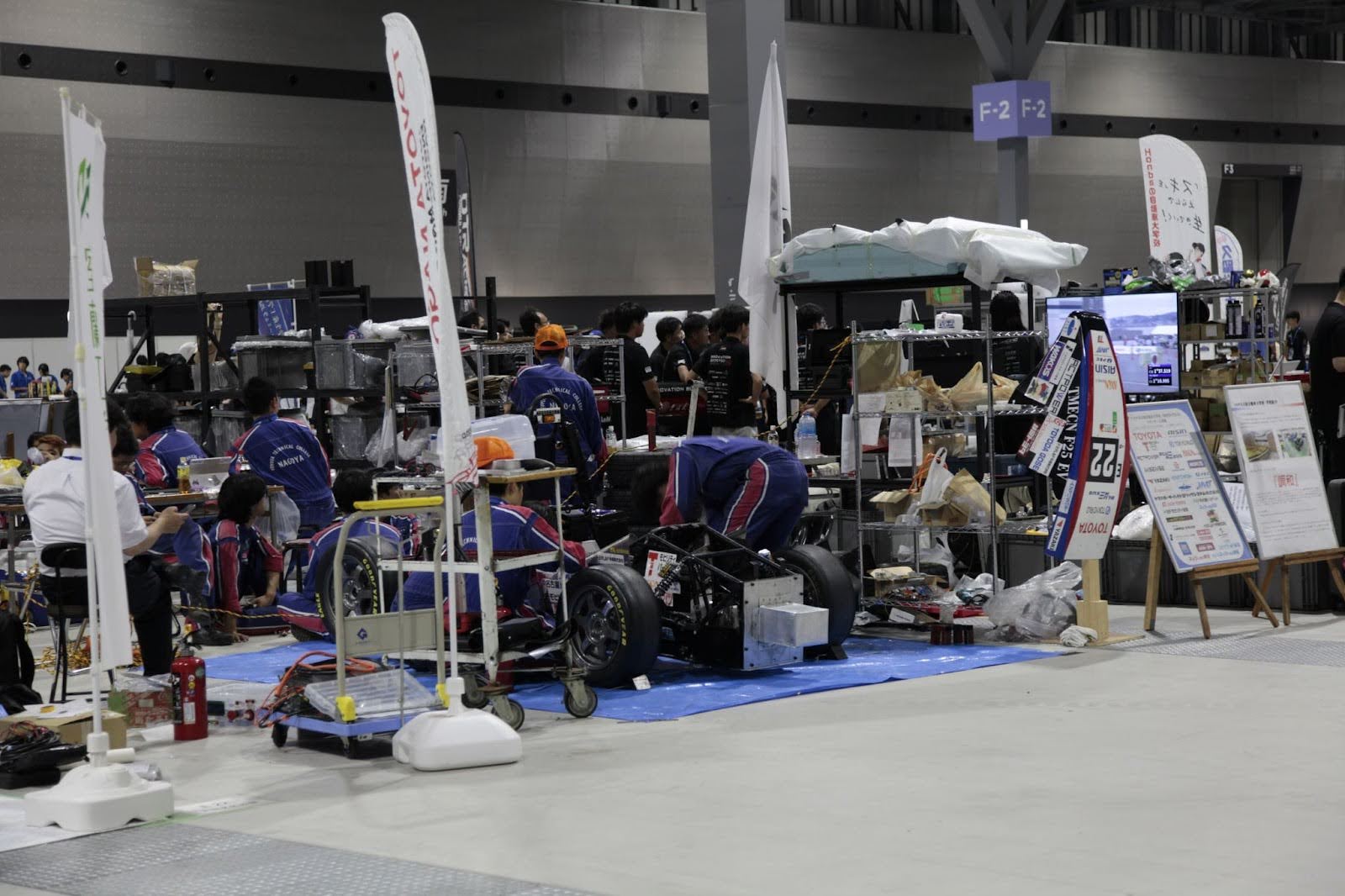 学生フォーミュラ_整備士2