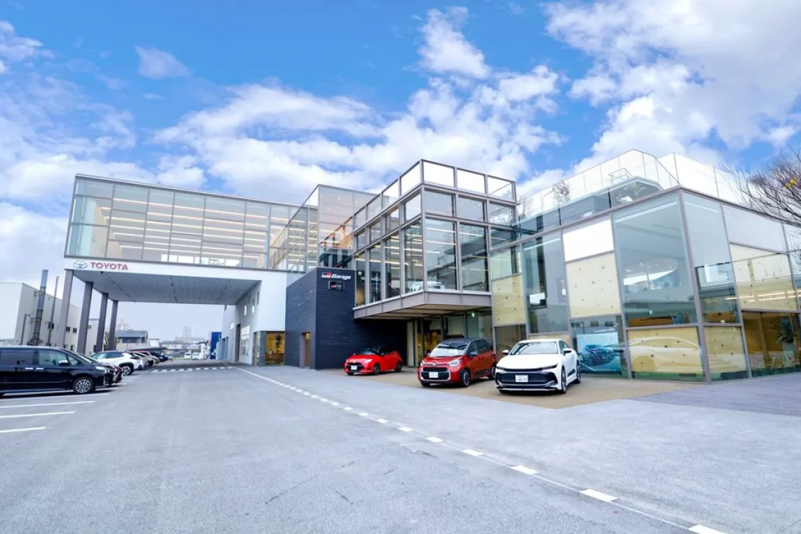 松山市空港通×整備士】多様な福利厚生/冷暖房完備/教育研修制度/活発性