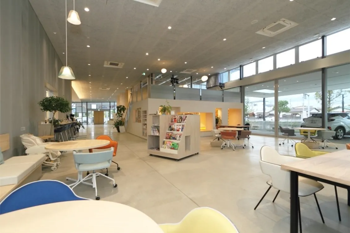 今治市×自動車整備士】多様な福利厚生/冷暖房完備/教育研修制度/昇給