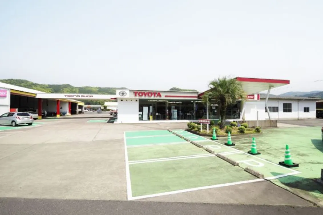 鹿児島トヨタ自動車株式会社_加世田店_外観