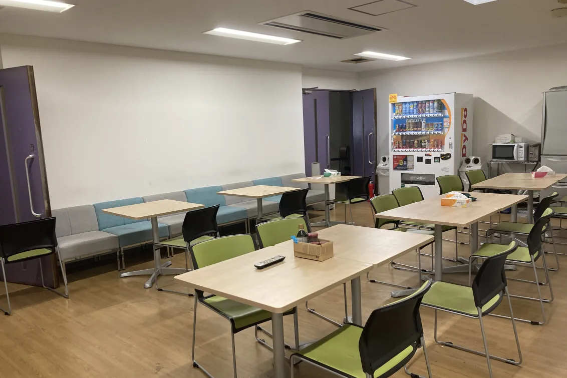 仙台トヨペット株式会社_本社_店内
