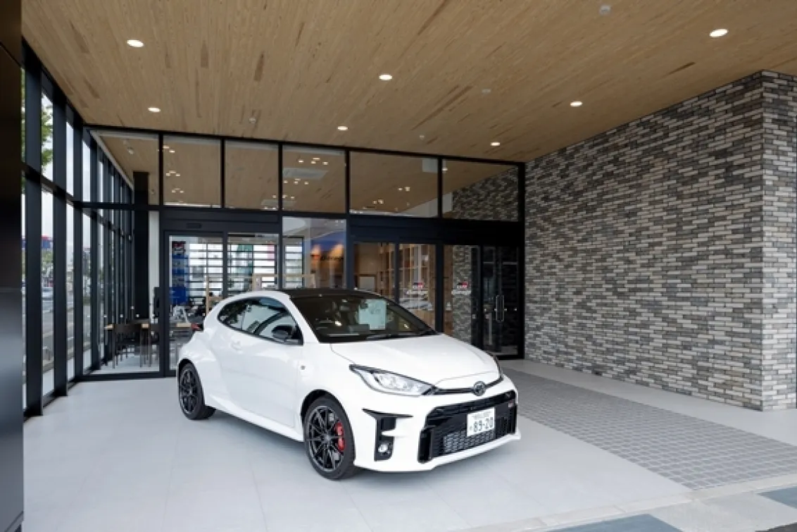 ネッツトヨタ和歌山_ＧＲ Ｇａｒａｇｅ わかやま岩出_外観4
