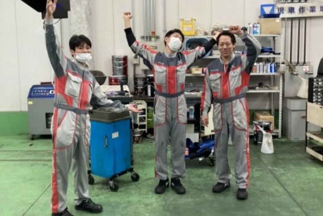 ネッツトヨタゾナ神戸株式会社_尼崎店_整備スタッフ