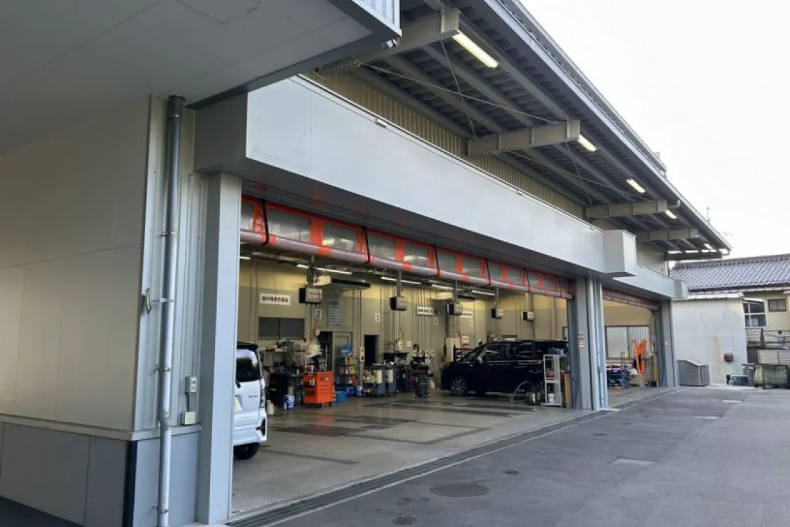 ネッツトヨタゾナ神戸株式会社_川西店_店舗外観2