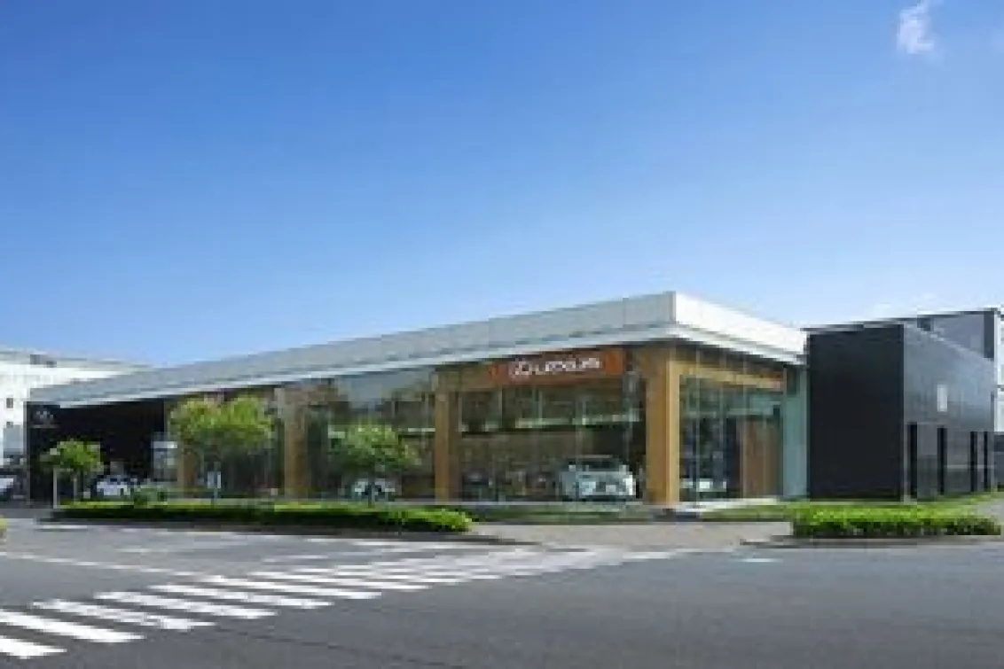 鹿児島トヨタ自動車株式会社_レクサス天保山_写真2
