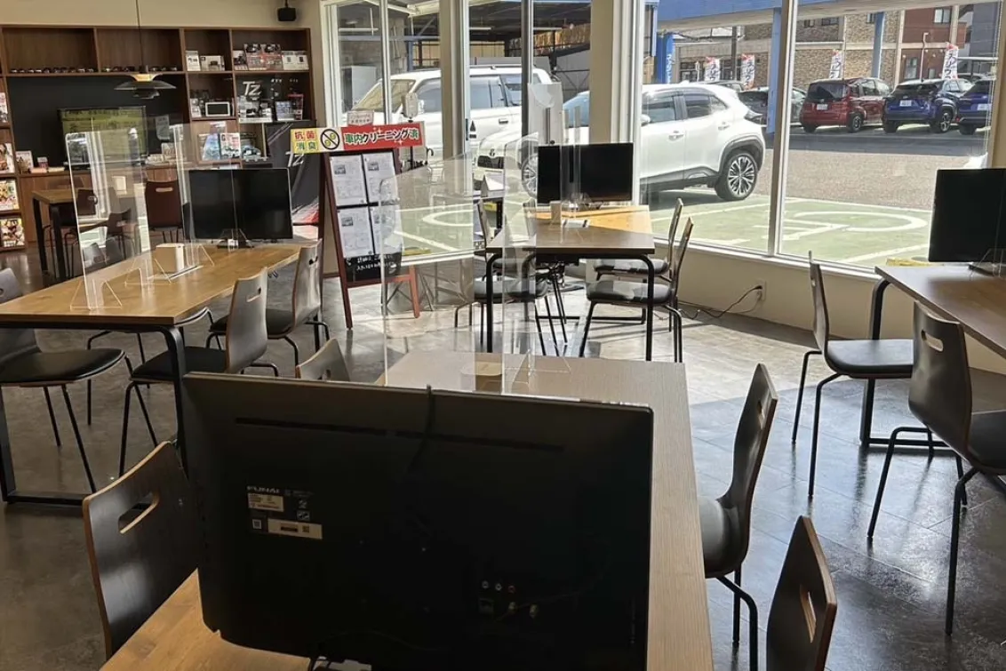 宮崎トヨタ自動車株式会杜 ＿ネッツ宮崎年見店＿店舗