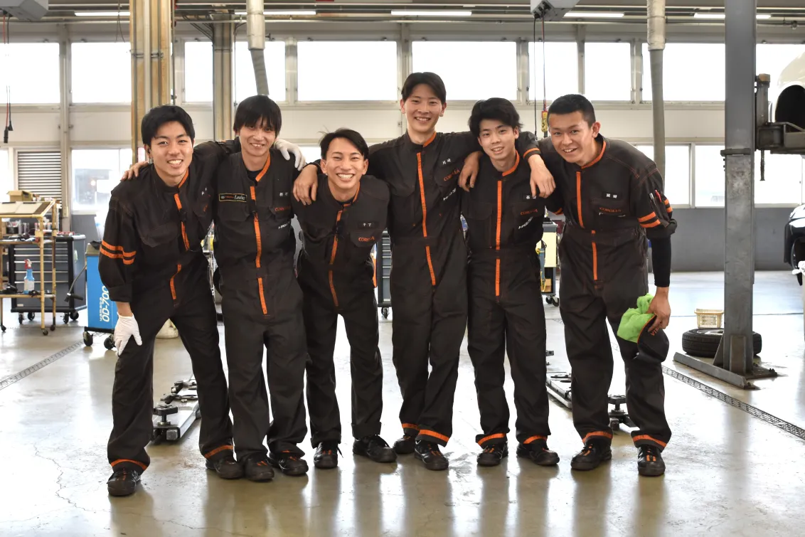 トヨタカローラ岡山株式会社＿西長瀬店＿人