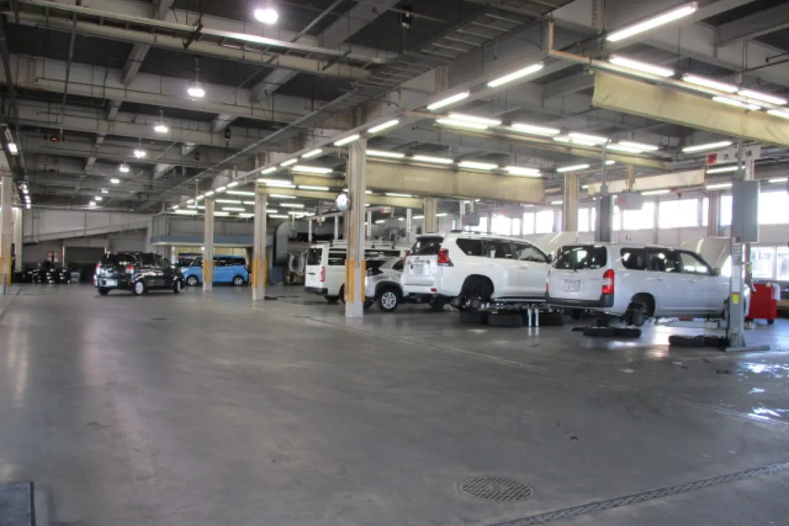 トヨタカローラ岡山株式会社＿西長瀬店＿工場