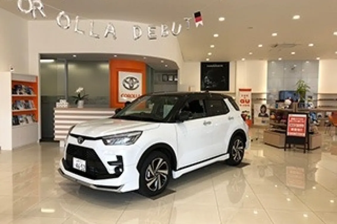 トヨタカローラ山梨株式会社 都留バイパス店　店舗内観
