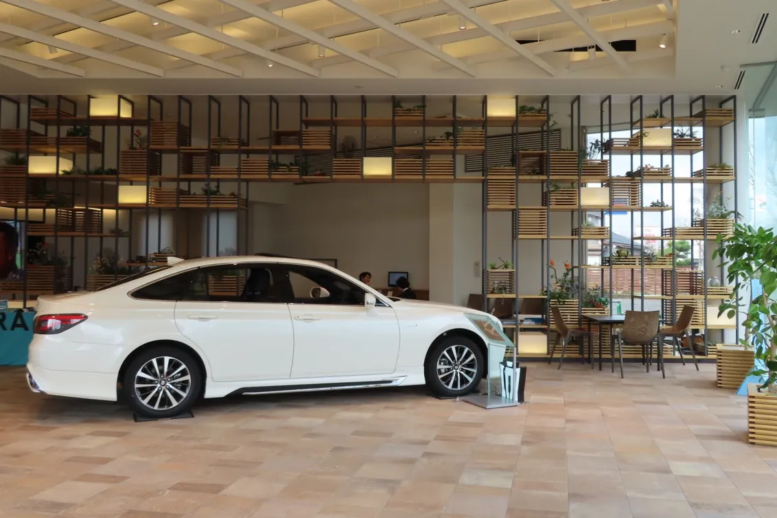 トヨタモビリティ富山株式会社_小杉_店舗内観1