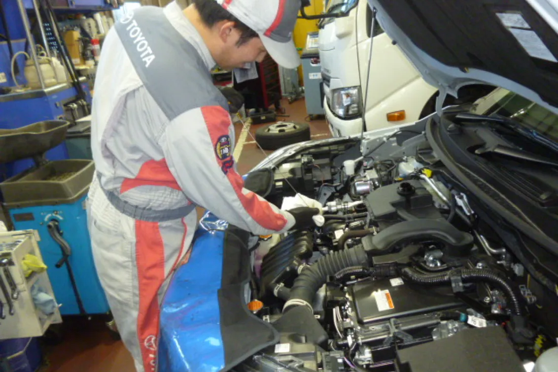 長野トヨタ自動車株式会社_塩尻サービスサテライト_スタッフ2
