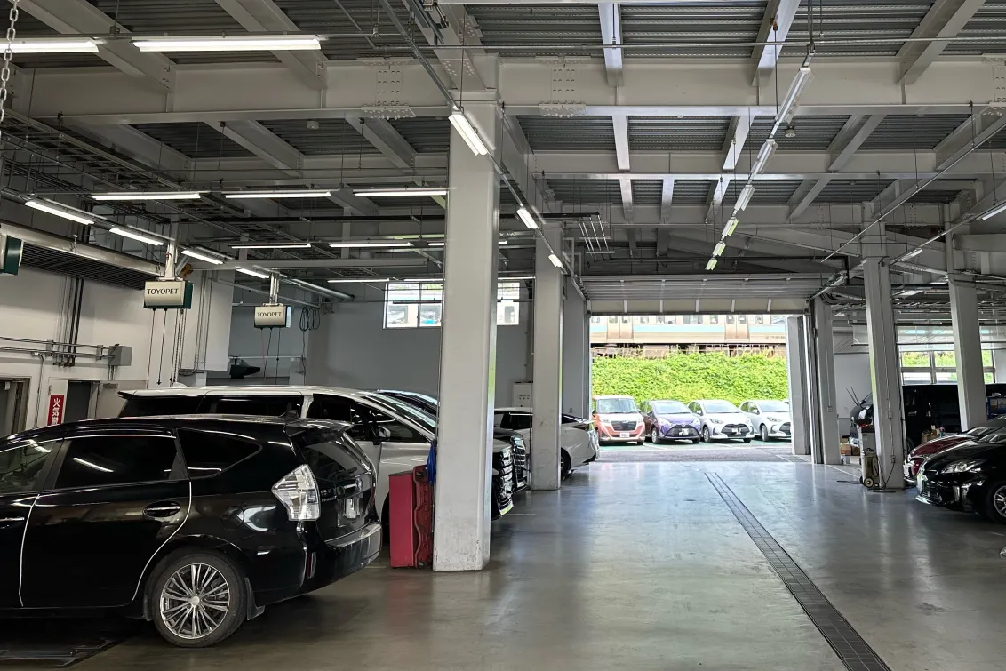 長野トヨタ自動車株式会社_茅野店_内観
