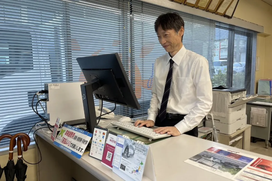 長野トヨタ自動車株式会社_駒ヶ根店_スタッフ2