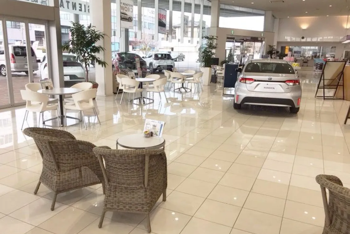 栃木トヨタ自動車株式会社_横田店_店舗内観