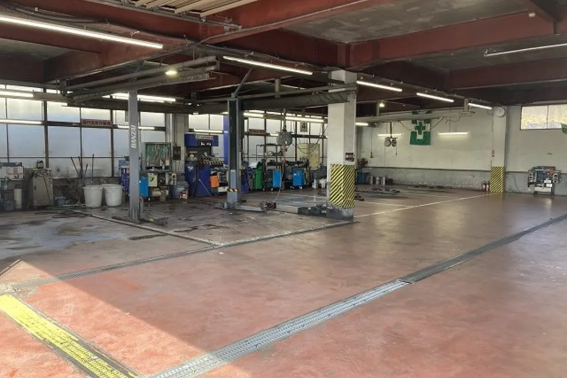 長野トヨタ自動車株式会社_松本北店_内観