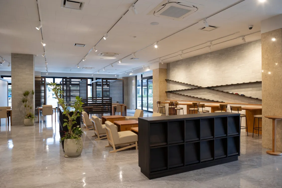 栃木トヨペット株式会社_宇都宮不動前店_店舗内装