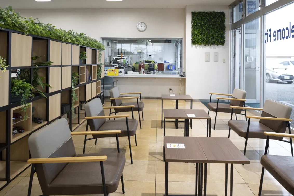 栃木トヨペット株式会社_栃木店_店舗内装2
