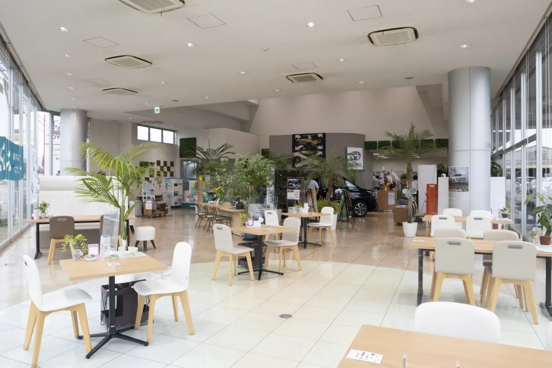 栃木トヨペット株式会社_栃木店_店舗内装