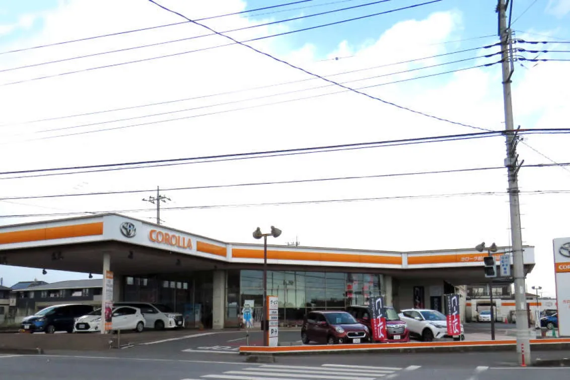 トヨタカローラ栃木株式会社＿鹿沼店＿店舗外観