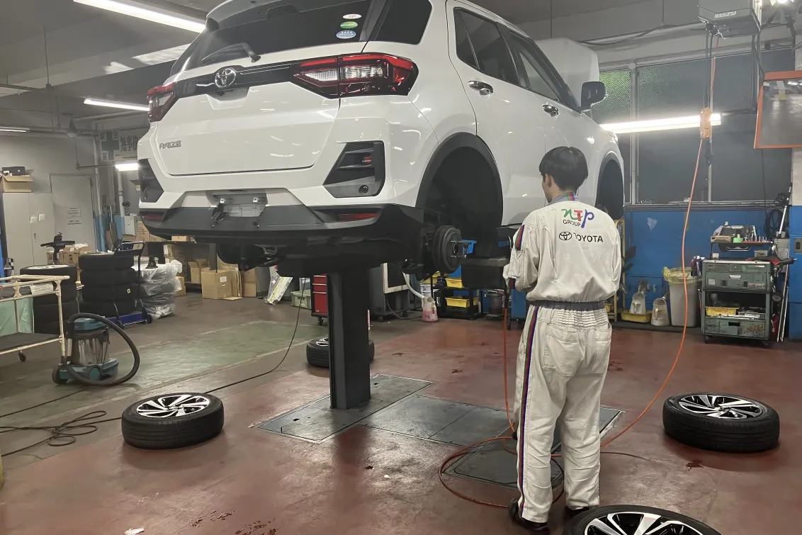  NTP名古屋トヨペット株式会社_辻町店_整備風景