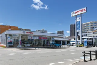 ネッツトヨタ札幌株式会社_プラザつきさむ_店舗外観