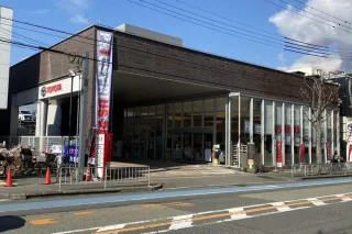 トヨタモビリティ新大阪株式会社 緑丘店