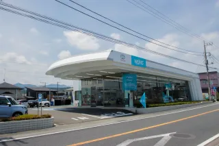 ウエインズトヨタ神奈川株式会社