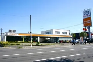 トヨタカローラ札幌_ジョイック美香保_店舗外観