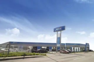 トヨタ_ネッツトヨタ苫小牧株式会社_だて店_外観