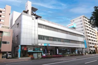 ウエインズトヨタ神奈川株式会社