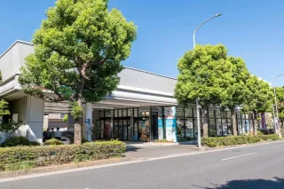 ウエインズトヨタ神奈川株式会社