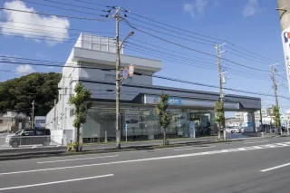 ウエインズトヨタ神奈川株式会社