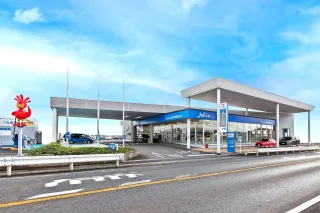 トヨタ_ネッツトヨタ群馬株式会社_伊勢崎ひので店_外観