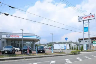 トヨタユナイテッド静岡株式会社_静波西店_店舗外観