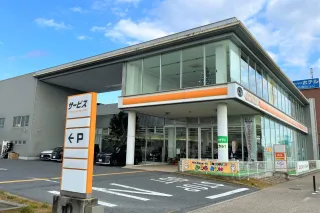 トヨタカローラ名古屋株式会社_豊田寿店_外観