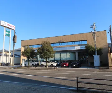 新潟トヨペット株式会社_新潟小針店_店舗外観