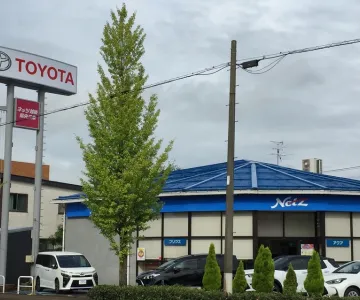 トヨタ_ネッツトヨタ越後株式会社_県央三条店_店舗外観