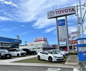 ネッツトヨタ和歌山_紀ノ川店_外観