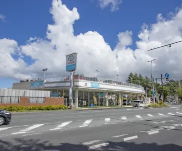 ウエインズトヨタ神奈川株式会社
