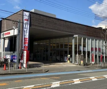 トヨタモビリティ新大阪株式会社 緑丘店