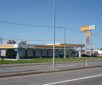 トヨタカローラ札幌