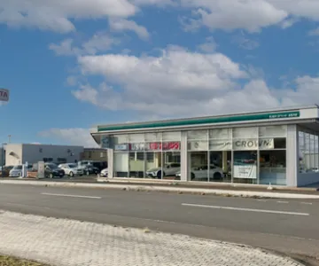 AGHトヨタ札幌株式会社_岩見沢店_店舗画像