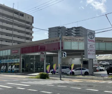 大阪トヨタＮｏｒｔｈ株式会社 サンテラス十三店＿店舗外観