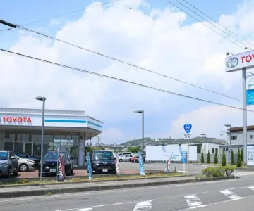 トヨタユナイテッド静岡株式会社_静波西店_店舗外観