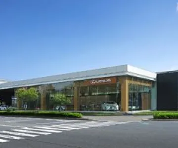 鹿児島トヨタ自動車株式会社_レクサス天保山_写真1