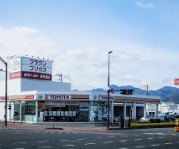 岩手トヨタ自動車株式会社　新本宮店　外観
