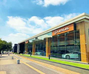 茨城トヨタ自動車株式会社_レクサス守谷_店舗外観