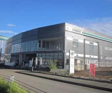 新潟トヨペット株式会社_長岡川崎店_店舗外観