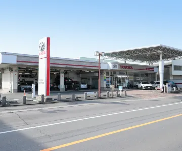 三重トヨタ自動車株式会社_日永店_外観